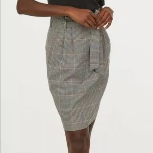 H&M Paper Bag Skirt with Tie Belt Plaid Beige Sz 0